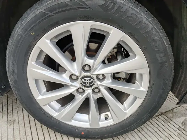 Toyota Camry — Фото автомобиля 7
