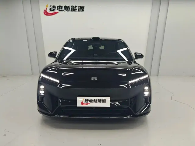 Nio ET5 Touring — Фото автомобиля 2