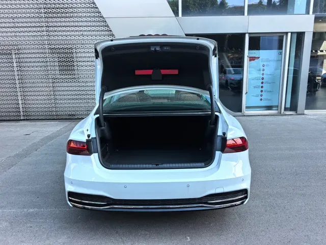 Audi A7L — Фото автомобиля 8