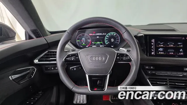 Audi RS e-tron GT — Фото автомобиля 18