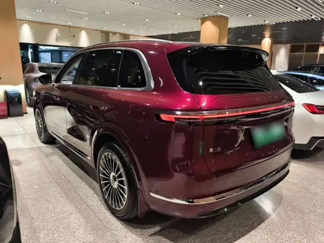 Aito M7 — Фото автомобиля 4