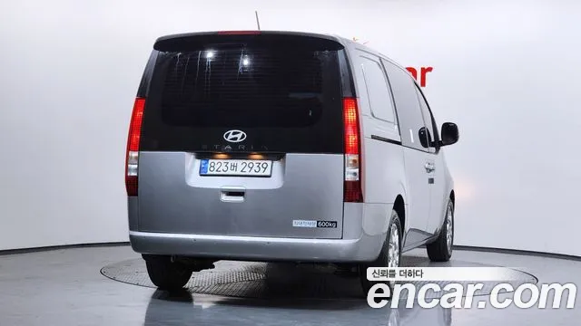 Hyundai Staria Staria L3.5 Карго 5 мест — Фото автомобиля 2