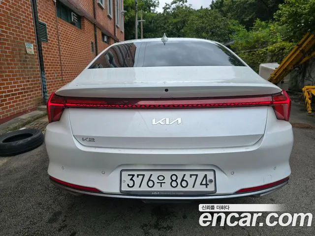 Kia K8 — Фото автомобиля 4