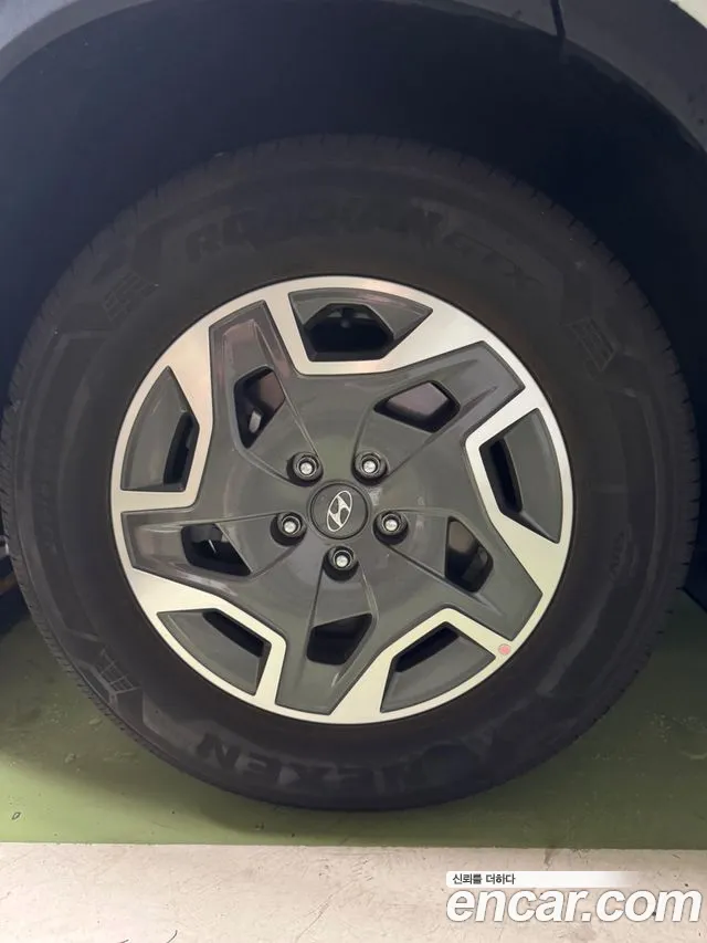 Hyundai Santafe — Фото автомобиля 5