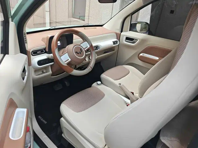 Wuling Hongguang Mini EV — Фото автомобиля 9
