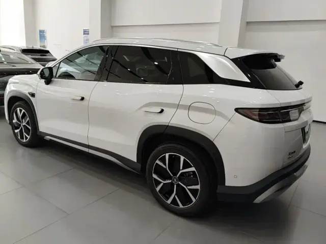 BYD Song L DM-i — Фото автомобиля 4