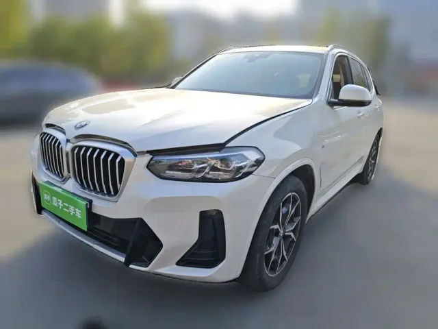 Фотография автомобиля — BMW X3