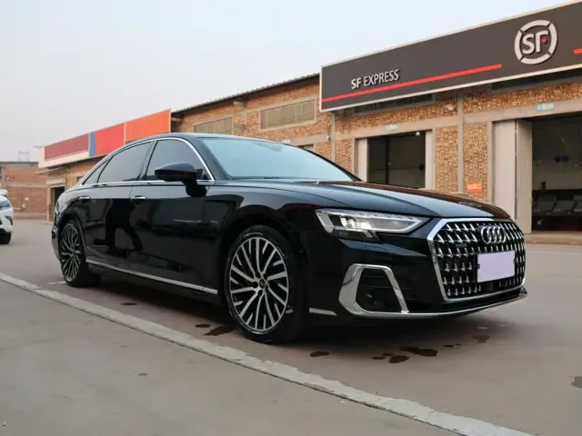 Audi A8 — Фото автомобиля 3