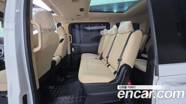 Hyundai Staria Staria L3.5 Tourer 11 мест — Фото автомобиля 18