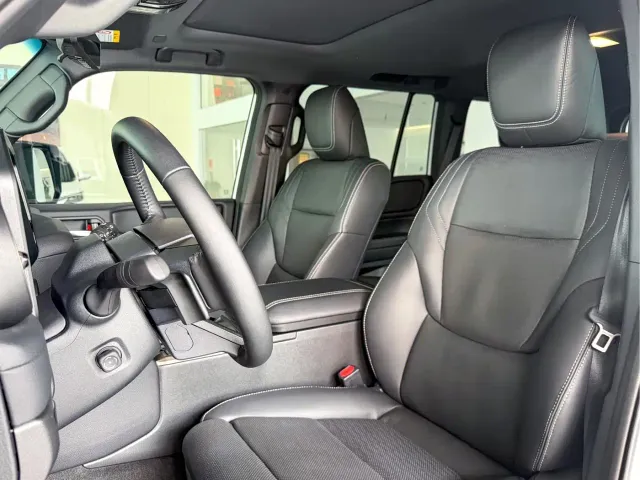 Toyota Prado — Фото автомобиля 9