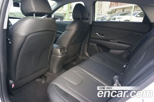 Hyundai Avante CN7 — Фото автомобиля 19