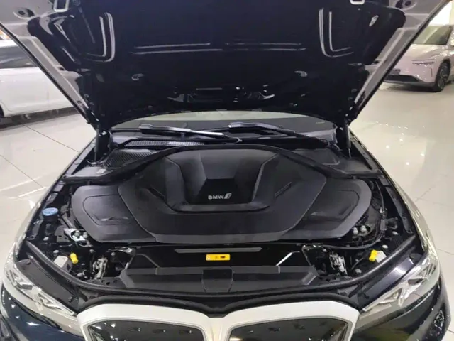 BMW i3 — Фото автомобиля 19