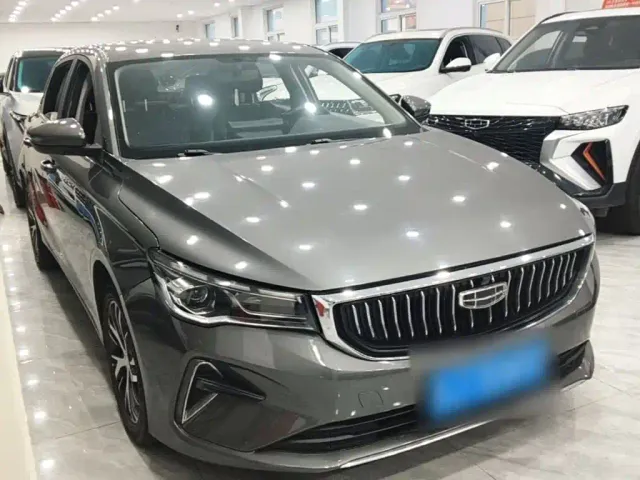 Geely Emgrand — Фото автомобиля 3