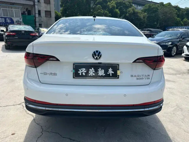 Volkswagen Sagitar — Фото автомобиля 4