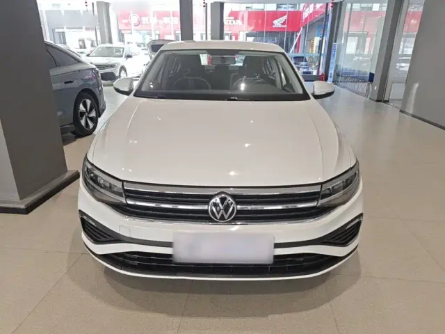 Volkswagen Bora — Фото автомобиля 2