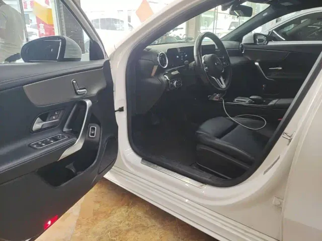 Mercedes-Benz A-Class — Фото автомобиля 15