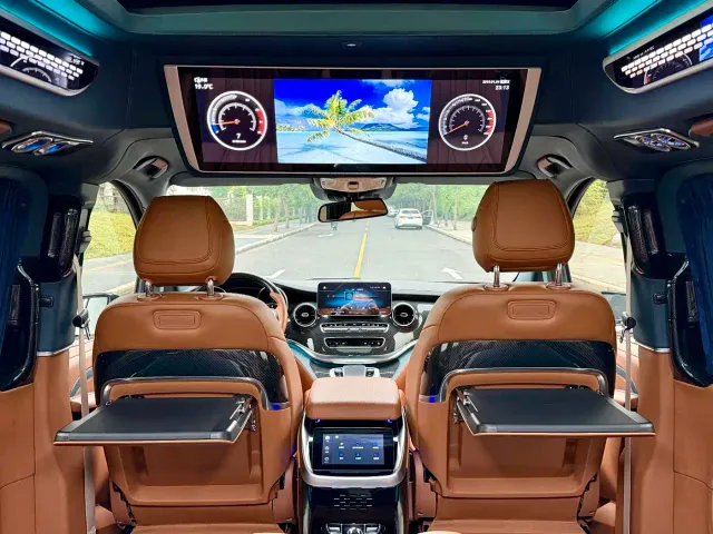 Mercedes-Benz V-Class — Фото автомобиля 17