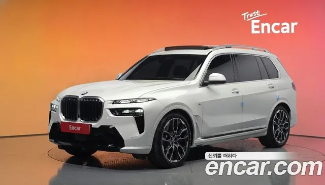 Фотография автомобиля — BMW X7 G07