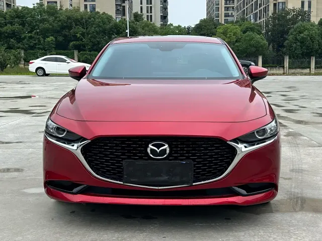 Mazda Axela — Фото автомобиля 2