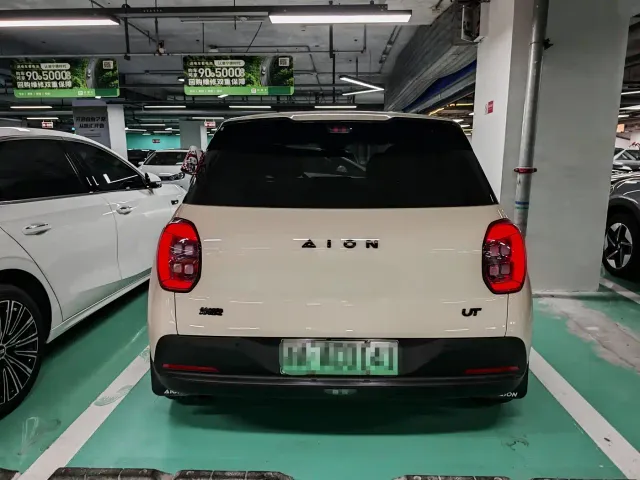 GAC Aion UT — Фото автомобиля 13