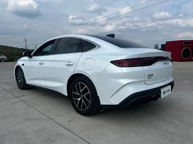 BYD Qin L — Фото автомобиля 6