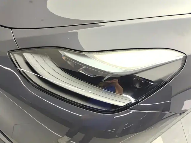 Tesla Model Y — Фото автомобиля 5