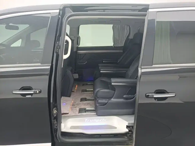 GAC Trumpchi M8 — Фото автомобиля 8