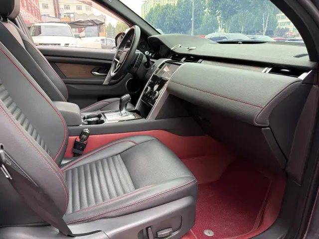 Land Rover Discovery Sport — Фото автомобиля 13