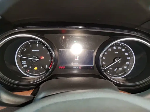 Buick Buick Encore GX 2020 20T CVT 2WD Luxury Model — Фото автомобиля 11