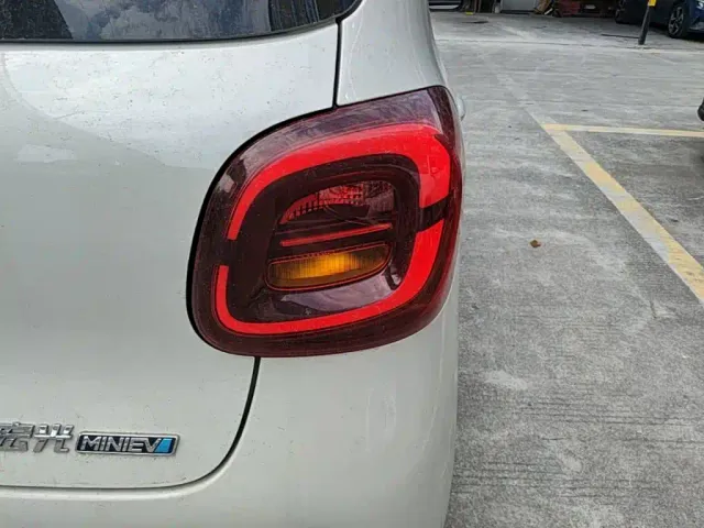 Wuling Hongguang Mini EV — Фото автомобиля 7