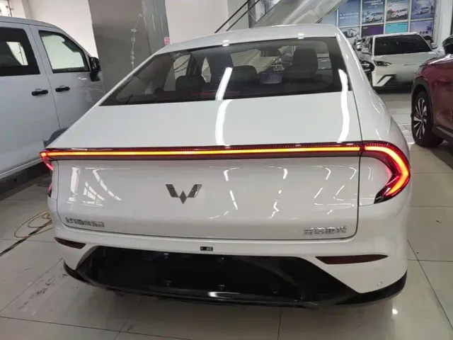 Wuling Starlight — Фото автомобиля 5