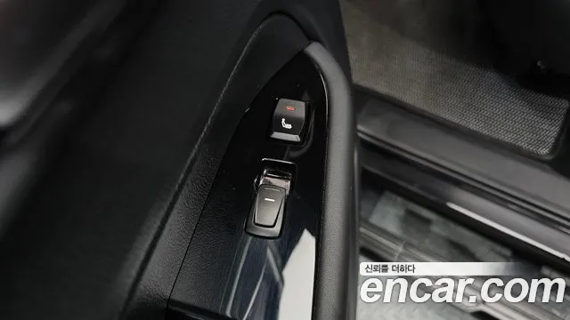 KG_Mobility_Ssangyong Rexton Новый Rexton Sport Дизель 2.2 4WD — Фото автомобиля 19