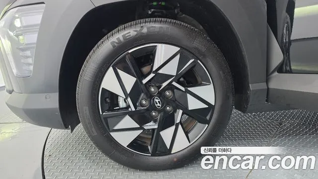 Hyundai Kona Kona (SX2) Бензин 2.0 2WD — Фото автомобиля 3