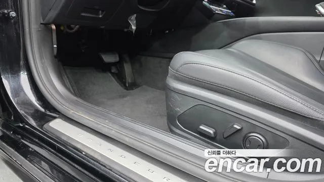 Hyundai Grandeur GN7 — Фото автомобиля 18