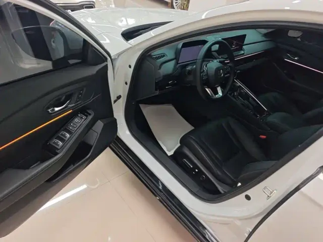 Honda Accord — Фото автомобиля 15