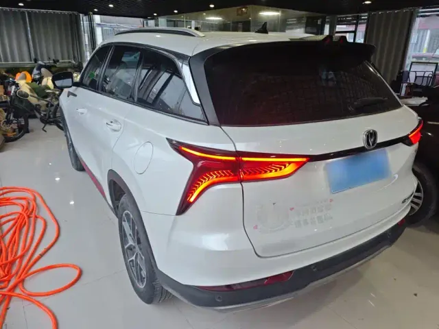 Changan CS75 Plus — Фото автомобиля 23