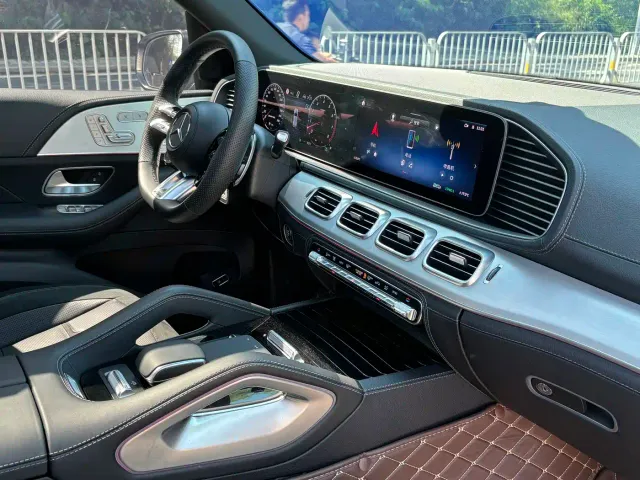 Mercedes-Benz GLE-Class AMG — Фото автомобиля 9