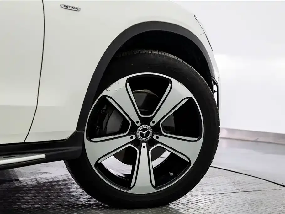 Mercedes-Benz Mercedes-Benz GLC 2022 GLC 300 L 4MATIC Dynamic Collector's Edition — Фото автомобиля 20