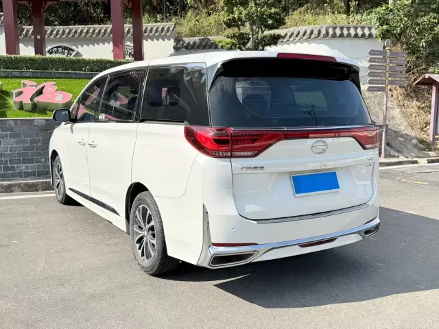 GAC Trumpchi M8 — Фото автомобиля 9