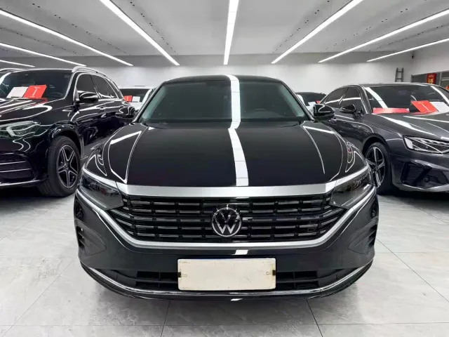 Volkswagen Passat — Фото автомобиля 2