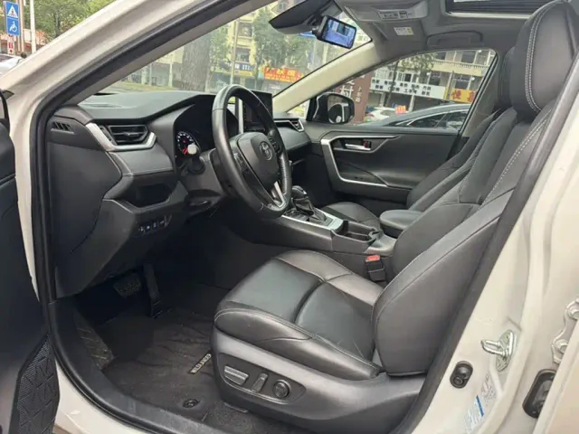 Toyota Wildlander — Фото автомобиля 7
