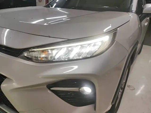Toyota Wildlander — Фото автомобиля 23