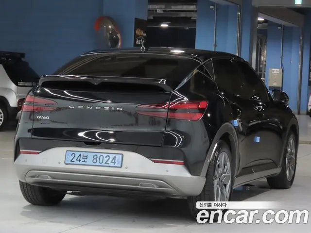 Genesis GV60 — Фото автомобиля 4