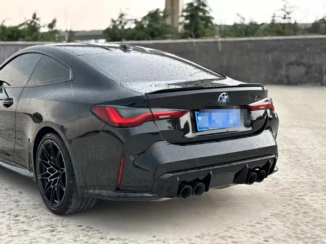 BMW M4 — Фото автомобиля 9