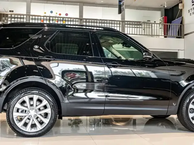 Land Rover Discovery — Фото автомобиля 4