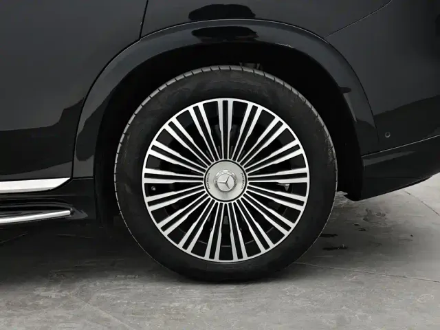 Mercedes-Benz Maybach EQS SUV — Фото автомобиля 8