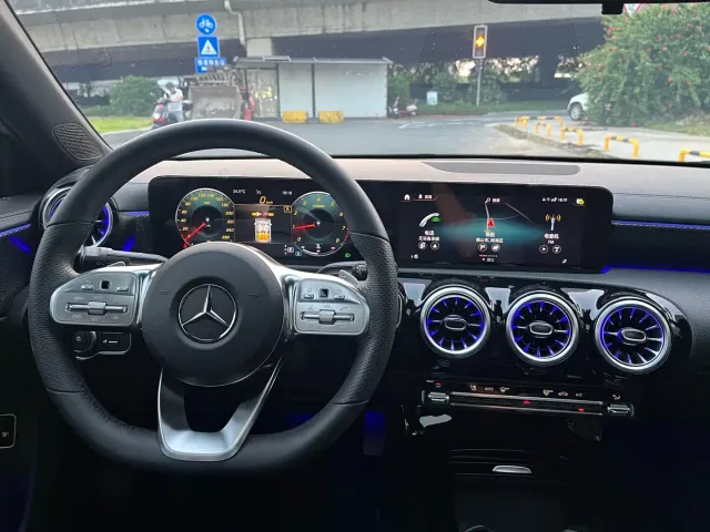 Mercedes-Benz A-Class — Фото автомобиля 15