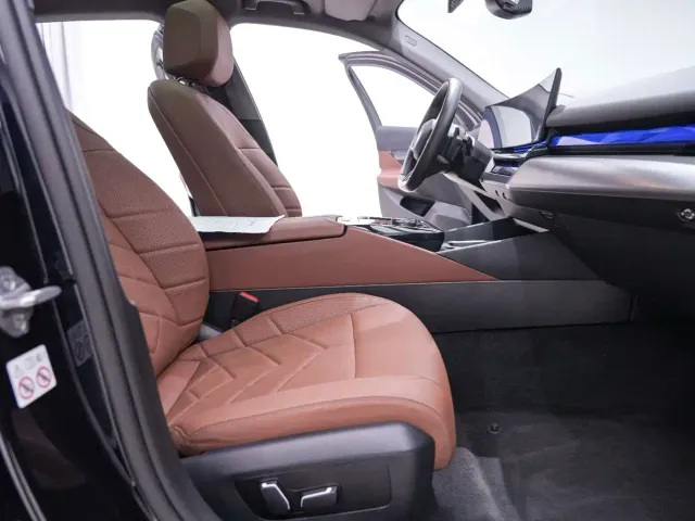 BMW 5 Series — Фото автомобиля 25