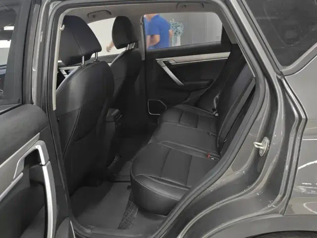 Geely Binyue — Фото автомобиля 11