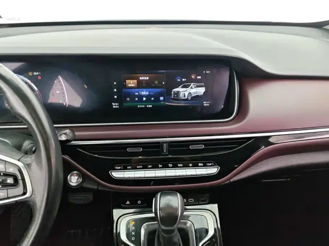 GAC Trumpchi M6 — Фото автомобиля 13